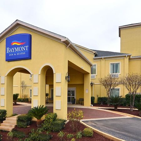 Baymont By Wyndham Pearsall Esterno foto
